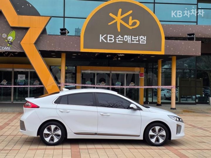 Hyundai Ioniq 2019 — 4