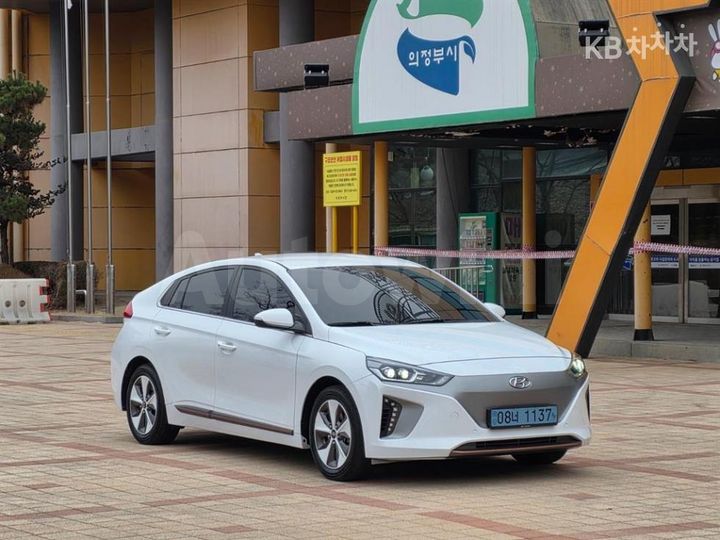Hyundai Ioniq 2019 — 5