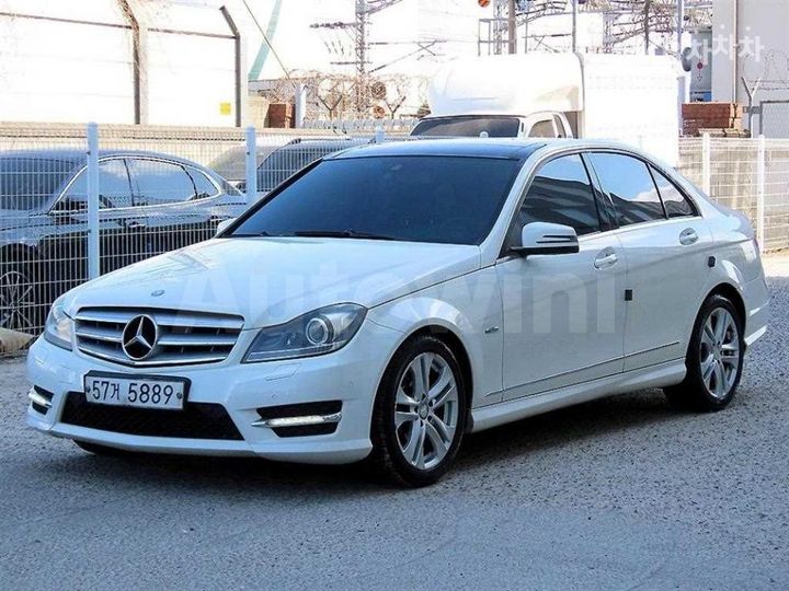 Mercedes-Benz C Class 2012 — 2