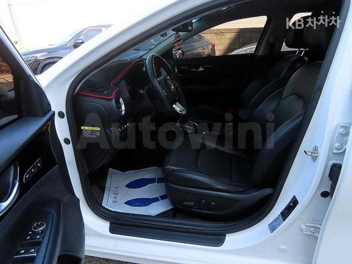 Kia K3 2019 — 5