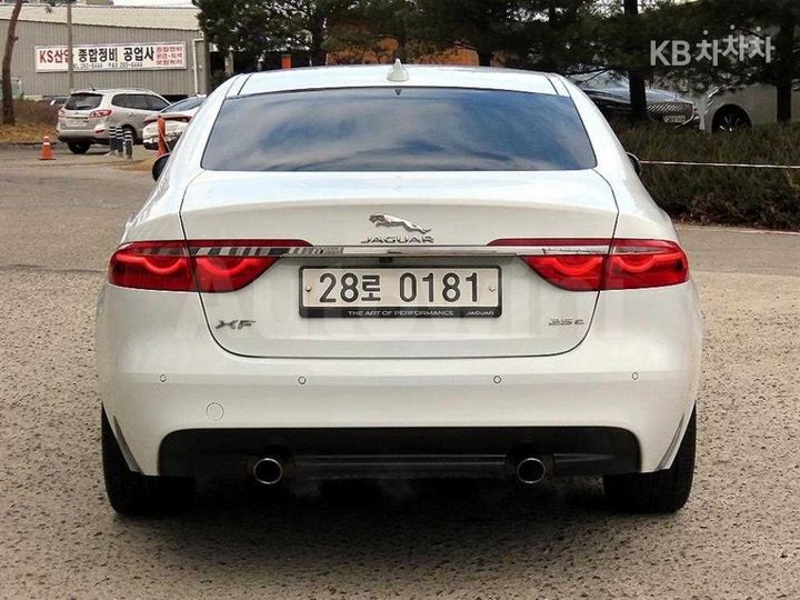 Jaguar XF 2017 — 4