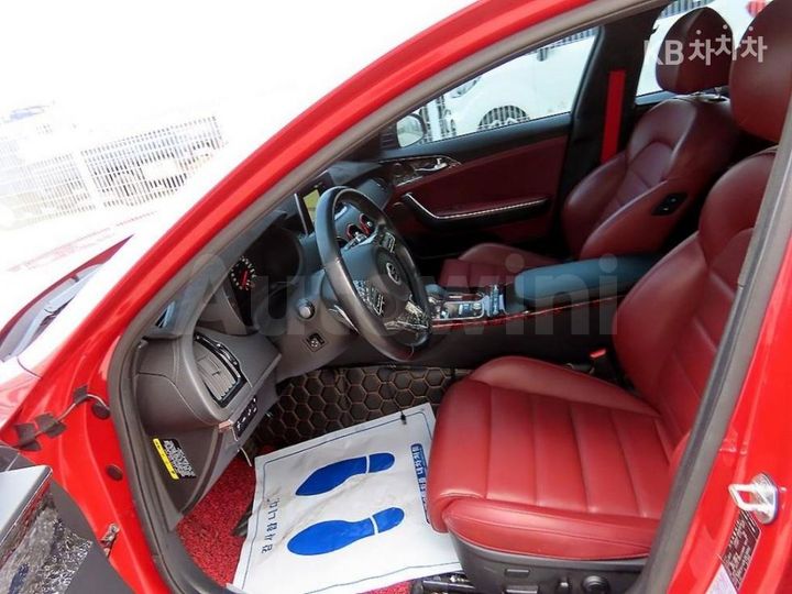 Kia Stinger 2020 — 5