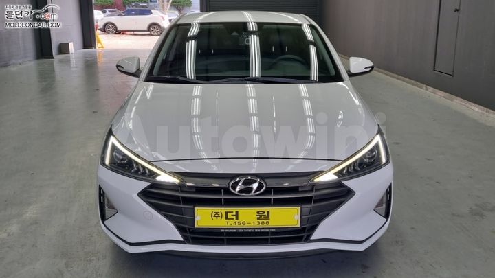 Hyundai Avante 2018 — 3