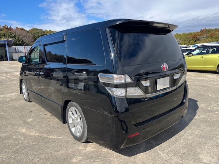 Toyota Vellfire 2009 — 2
