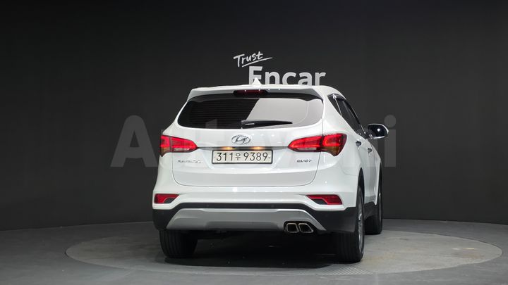Hyundai SantaFe 2016 — 4