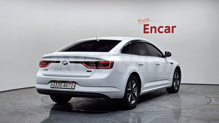 Renault SM6 2017 — 2