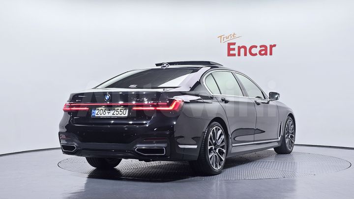BMW 7 Series 2021 — 2