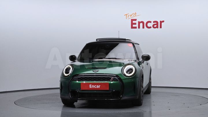 Mini Cooper 2023 — 3