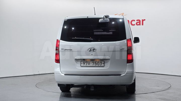 Hyundai Starex 2017 — 4