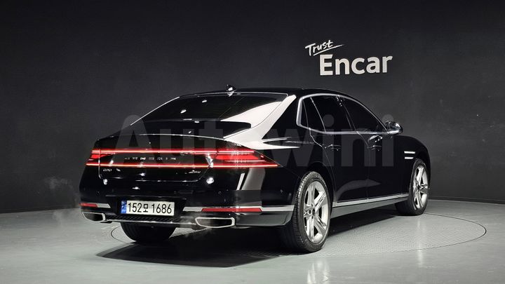 Genesis G90 2023 — 2