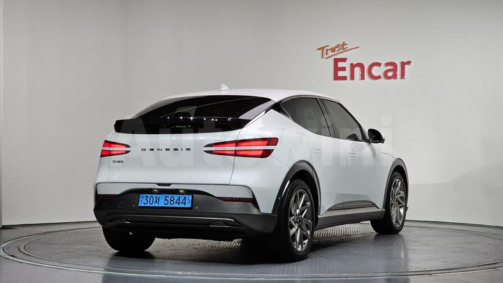 Genesis GV60 2022 — 2