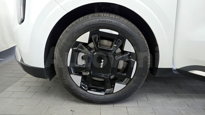 Kia Carnival 2025 — 5