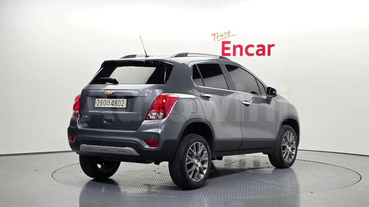 Chevrolet Trax 2020 — 2