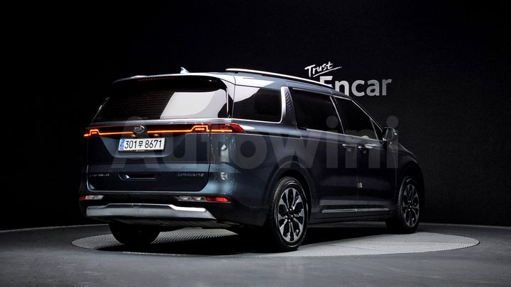 Kia Carnival 2021 — 2