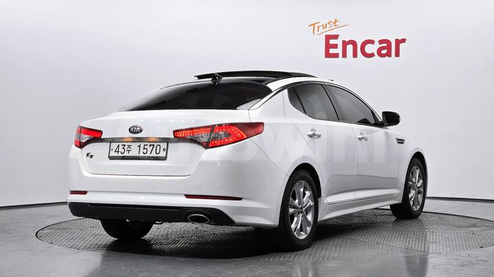 Kia K5 2013 — 2