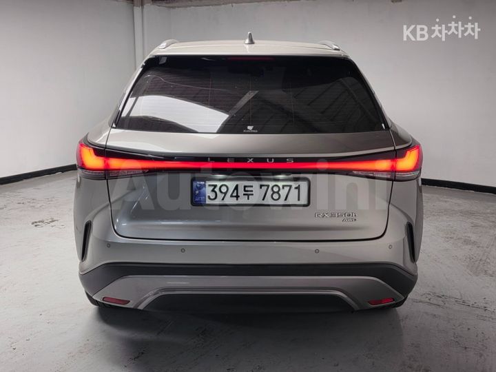 Lexus RX 2023 — 4
