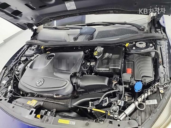 Infiniti Q 2017 — 5