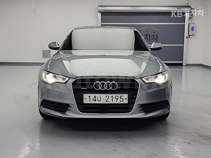 Audi A6 2012 — 2