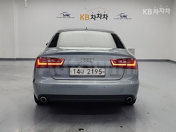 Audi A6 2012 — 3
