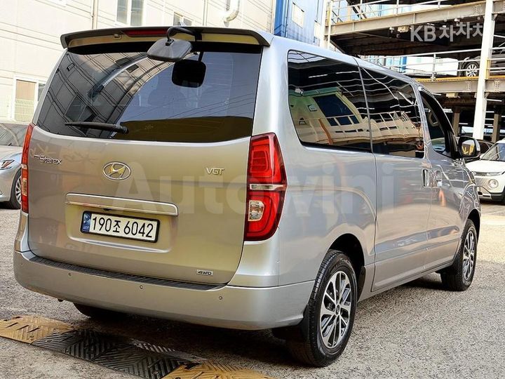 Hyundai Starex 2018 — 4