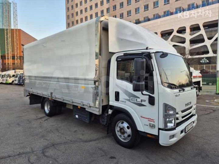 Isuzu Elf