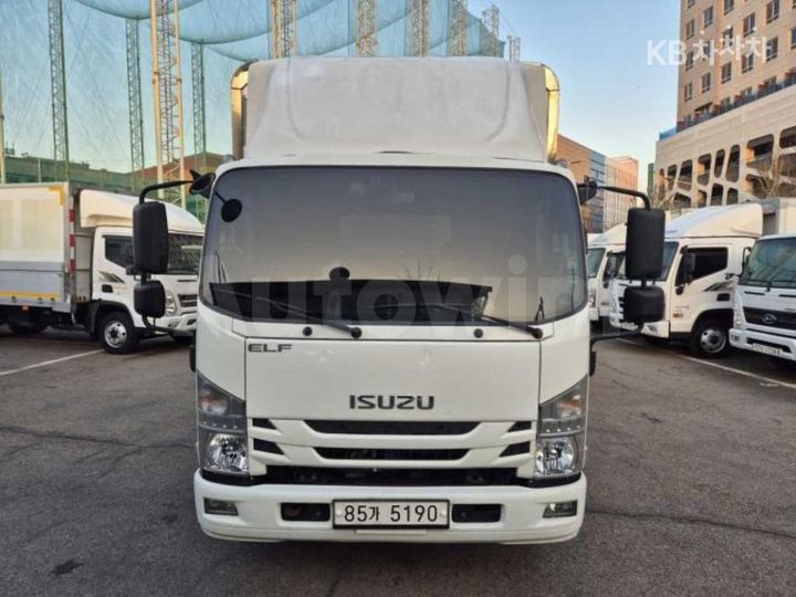 Isuzu Elf