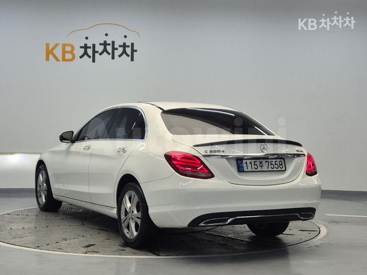 Mercedes-Benz C Class 2017 — 2