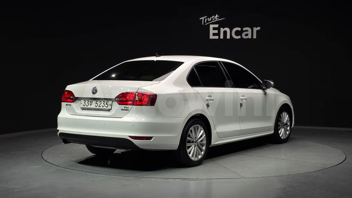 Volkswagen Jetta 2014 — 2