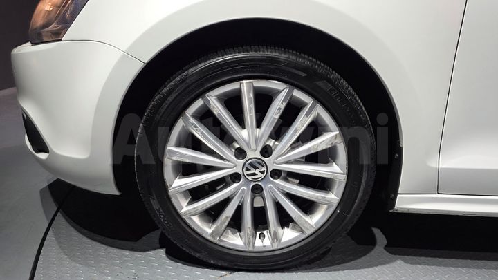 Volkswagen Jetta 2014 — 5