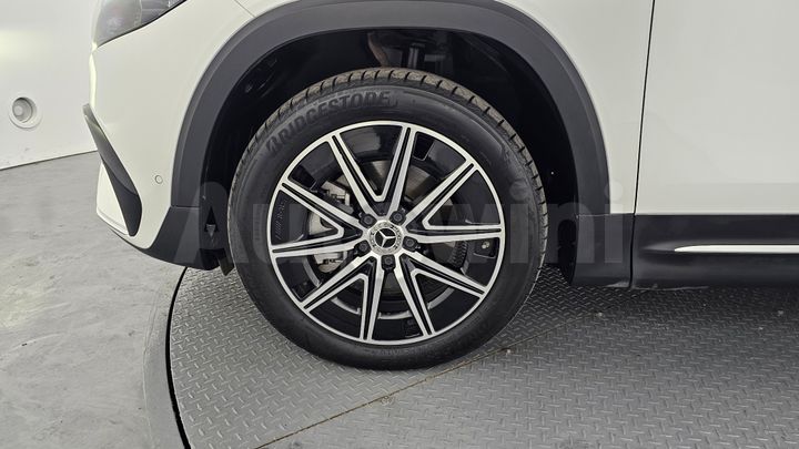 Mercedes Benz EQB