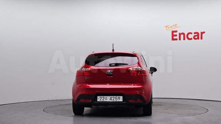Kia Pride 2014 — 4