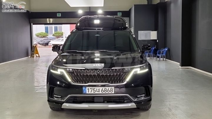 Kia Carnival 2021 — 3