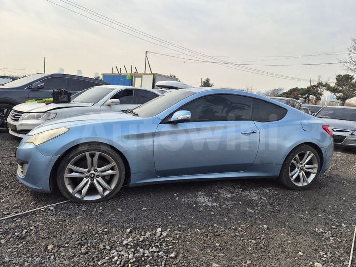 Hyundai Genesis 2010 — 3
