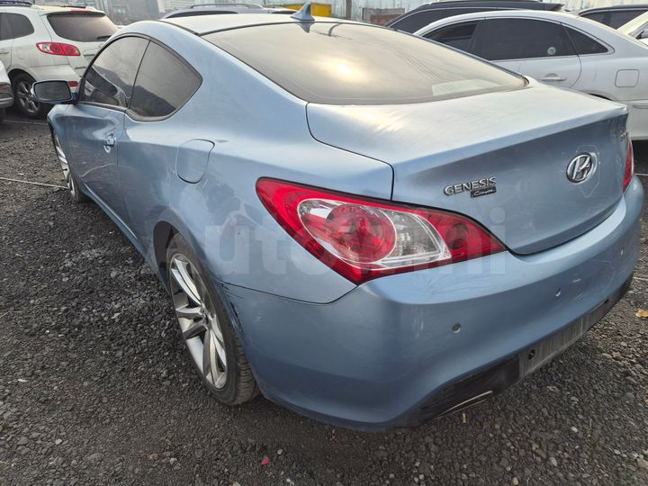 Hyundai Genesis 2010 — 4