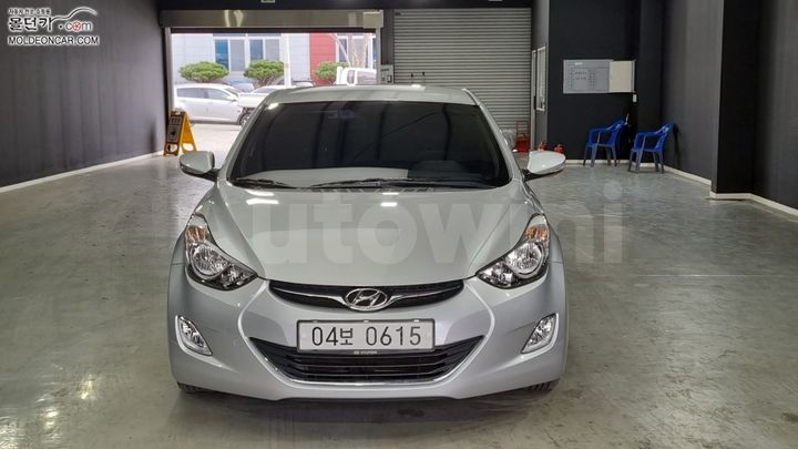 Hyundai Avante 2015 — 3