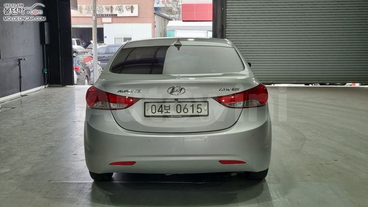 Hyundai Avante 2015 — 4