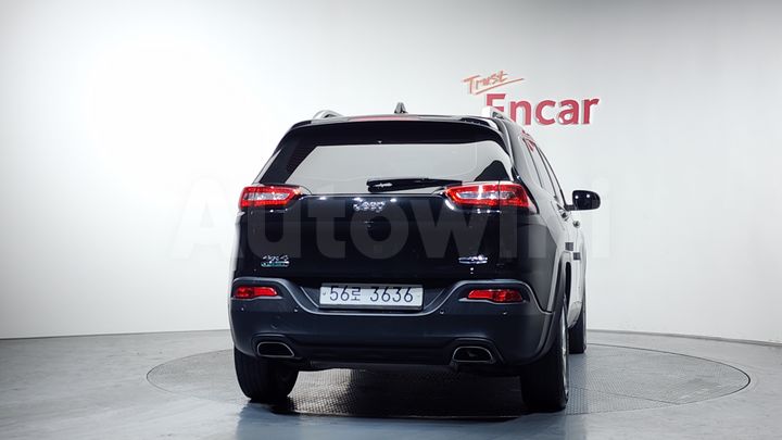 Jeep Cherokee 2016 — 4