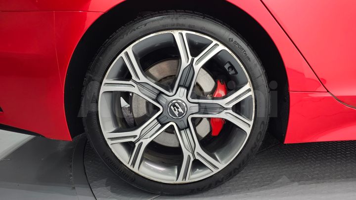Kia Stinger 2020 — 5