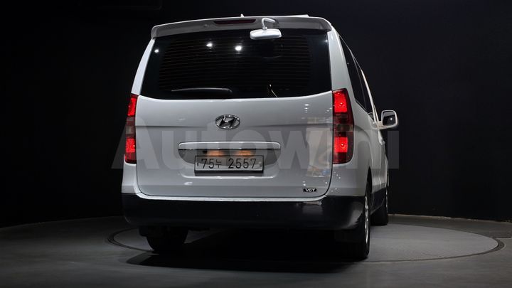 Hyundai Starex 2011 — 4
