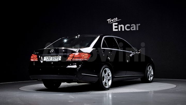 Mercedes-Benz E Class 2014 — 2