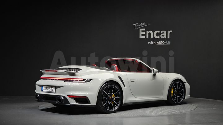 Porsche 911 2022 — 3