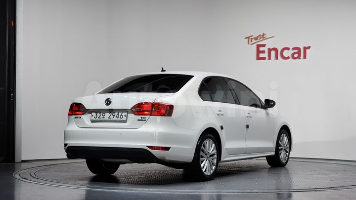 Volkswagen Jetta 2014 — 2