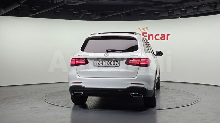 Mercedes Benz GLC Class 2018 — 4