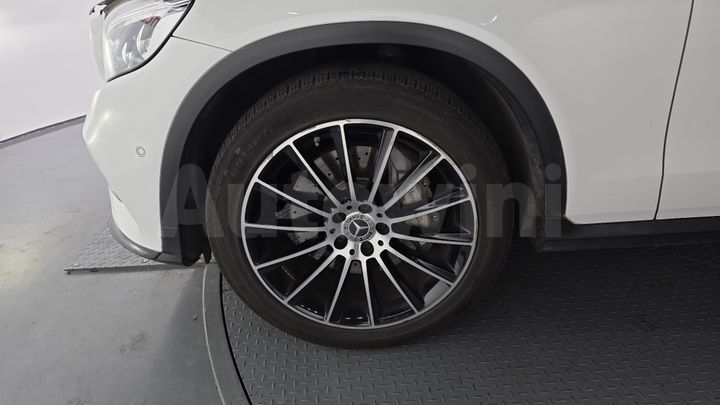 Mercedes Benz GLC Class 2018 — 5