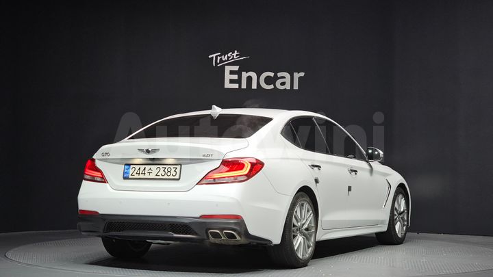 Genesis G70 2020 — 2