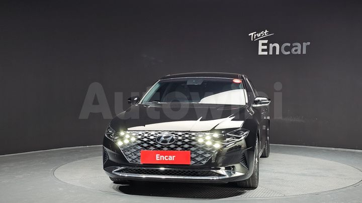 Hyundai Grandeur 2022 — 3