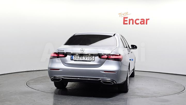 Mercedes-Benz E Class 2021 — 4