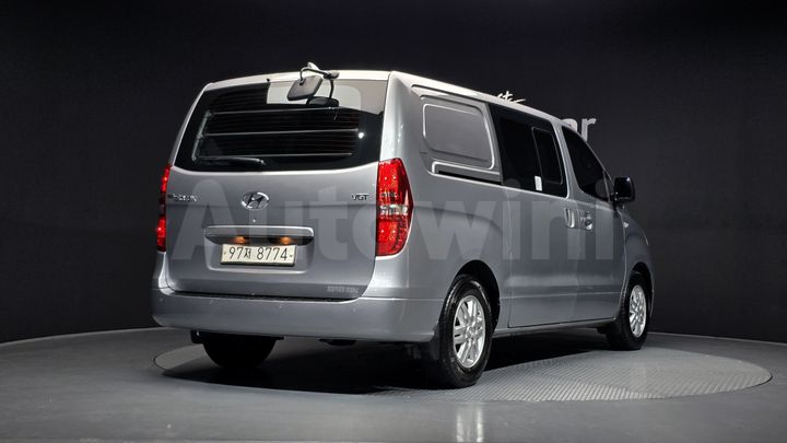 Hyundai Starex 2017 — 3