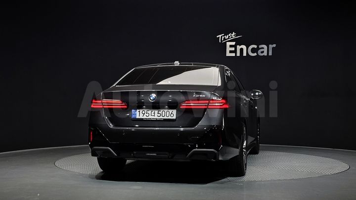 BMW 5 Series 2024 — 4
