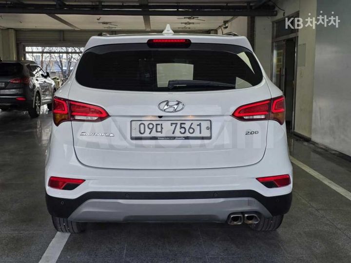 Hyundai SantaFe 2018 — 3